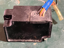 Load image into Gallery viewer, 150 175 200 hp Yamaha CONTROL UNIT cdi 6G5-85590-10-00 icu-10 Two Stroke 1984-89 superseded 6G5-85590-11-00 6G5-85590-12-00
