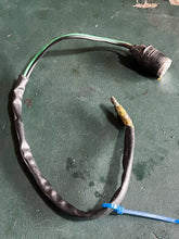 Charger l'image dans la galerie, DT 150 200 hp Suzuki THERMO HEAT SENSOR 34850-95D00 34850-95D30 two stroke 1987-2003 some 25 30 75 85 90 100 175 225 hp