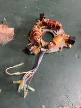 Cargar imagen en el visor de la galería, 40 50 hp Nissan Tohatsu PULSER PLATE stator 3C8061300 Two Stroke 2002-2003 NS40D