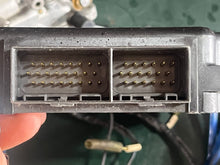 Cargar imagen en el visor de la galería, 150 200 hp Yamaha OX66 CDI UNIT 67M-85540-00-00 67m-00 F8T90272 two stroke 1999