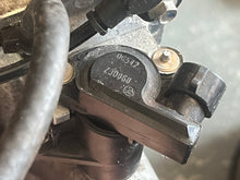 Load image into Gallery viewer, 30 25 15 hp Evinrude E-tec THROTTLE BODY 5007345 TPS 5006484 CRANKSHAFT SENSOR 0587014 two stroke 2017 compatible 2010-up AA