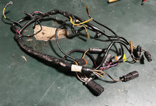 Cargar imagen en el visor de la galería, 200 225 hp Johnson Evinrude ENGINE HARNESS motor cable assy 586023 0586243 two stroke v6