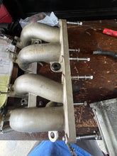 Load image into Gallery viewer, f 115 Yamaha 68V-13641-00-94 MANIFOLD 1 four stroke 115 hp intake
