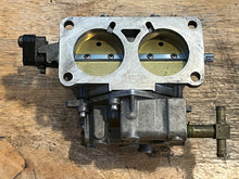 Cargar imagen en el visor de la galería, 200 hp Mercury CARBURETOR SET WMV 5-1 3326-828272A13 828272A49 two stroke 1996-1998 compatible 175 150 hp