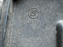 Load image into Gallery viewer, 40 hp Johnson Evinrude AIR SILENCER intake airbox 0333522 336856 Two Stroke 1985-2003 some 35 45 50 55 hp compatibility