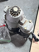 Cargar imagen en el visor de la galería, f 80 100 hp Yamaha 67F-81800-02-00 STARTING MOTOR ASSY starter 2001-2003 Four Stroke TESTED - f 90 75 hp 2003-2004