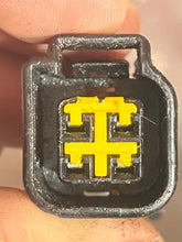 Charger l'image dans la galerie, 115 130 hp Yamaha 6E5-85580-00-00 6N7-85580-00-00 PULSER COIL TWO STROKE 1990-2004