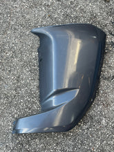 Cargar imagen en el visor de la galería, f 225 200 250 hp Yamaha 69J-42741-00-8D set of LOWER COWL SIDE COVERS APRON 2002-2016 four stroke 69J-42771-00-8D