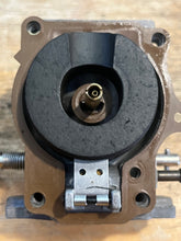 Load image into Gallery viewer, 60 hp Johnson Evinrude CARBURETOR ASSY 0437089 0437087 0439453 Two Stroke 1995 94-97 J60TLEOC, molding numbers 340167 338069 330503 - compatible 50 hp