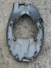 Cargar imagen en el visor de la galería, vf 90 hp Yamaha BOTTOM COWLING 6FP-42710-01-8D four stroke 2017-2024