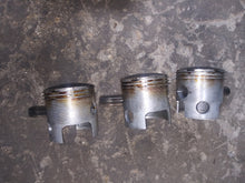 Charger l'image dans la galerie, DT 75 85 hp Suzuki PISTON ASSY 12110-95516 nla with used rings 12140-95302 and pin 12151-87E01 two stroke 1988-1997