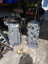 Cargar imagen en el visor de la galería, DF150 A Suzuki 25 inch clean parts motor- lower, trim, top cowl, ecu