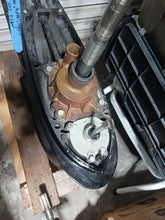Load image into Gallery viewer, DT dt 150hp, 175, 200, 225, 250 Suzuki 25 inch lower unit standard rotation