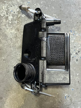 Cargar imagen en el visor de la galería, f 90 hp Yamaha INTAKE SILENCER 6D8-14440-01-00, COLLARS 90387-07013-00 four stroke 2005-2014