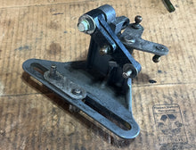 Charger l'image dans la galerie, BF 150 135 24628-ZY6-000 SHIFT LINK BRACKET w 17931-ZY6-000 THROTTLE ARM 2004-up FOUR STROKE