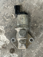 Load image into Gallery viewer, DF 90 100 115 140 hp Suzuki IAC VALVE 18137-77E00 four stroke 2002-2021