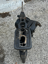 Cargar imagen en el visor de la galería, 25 hp Mercury 9098A5 Driveshaft HOUSING 20” LONG SHAFT two stroke 1997 822237A3 SWIVEL BRACKET 822238A9 SWIVEL HEAD 8796A7 87