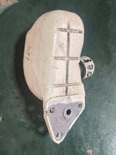 Charger l'image dans la galerie, 150 200 225 Johnson Evinrude POWER TRIM RESERVOIR & CAP 0435341 0769504 Two Stroke some 60-250 hp compatibility