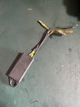 Charger l'image dans la galerie, DT 115 140 65 54 hp Suzuki LOW OIL WARNING RESET 37875-94630 37875-94620 two stroke 1986