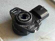 Charger l'image dans la galerie, f 150 hp Yamaha THROTTLE POSITION SENSOR 6S1-85885-00-00 tps Four Stroke 2005-2020