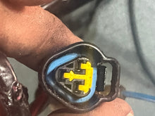 Cargar imagen en el visor de la galería, 150 200 hp Yamaha OX66 engine wire harness 1 & 2 67H-82590-00-00 67H-8259M-00-00 two stroke 1999-2005
