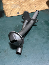 Cargar imagen en el visor de la galería, BF 50 40 hp Honda 15220-ZV5-000 OIL STRAINER 1998-2007 four stroke