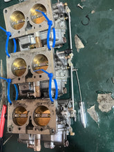 Load image into Gallery viewer, 150 hp Yamaha CARBURETOR SET 6R2-01 6R2-14301-02-00 6R2-14302-02-00 6R2-14303-02-00 International Two Stroke 1986-1995