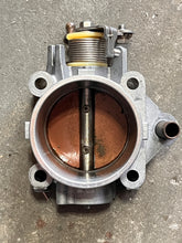 Cargar imagen en el visor de la galería, f 115 hp Yamaha THROTTLE BODY 6EK-13751-00-00 SILENCER 6DA-14440-00-00 four stroke 2014-2025