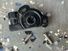 Cargar imagen en el visor de la galería, 115 hp Mercury TPS THROTTLE SENSOR 881070T 8M0125617 four stroke