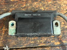 Charger l'image dans la galerie, 150 175 hp Johnson Evinrude Dual Ignition Coil 0583740, old numbers 0583298, 0583040, 0777664 brp etec E-tec omc OEM
