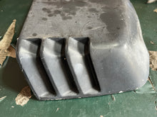 Cargar imagen en el visor de la galería, 150 175 200 hp Mercury COWL AIR INLET baffle 821256T1 821256T03 with 19-823865 two stroke EFI