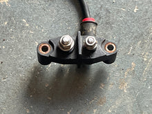 Cargar imagen en el visor de la galería, 150 hp Yamaha TERMINAL 64D-81920-01-00 two stroke 1996-2008 64D-82116-00-00