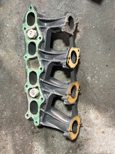 Charger l'image dans la galerie, BF 90 75 hp Honda INTAKE MANIFOLD ASSY 17100-ZW1-000ZA four stroke 1997-2006