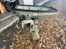 Cargar imagen en el visor de la galería, DT 8 hp Suzuki 61111-98104-02M ENGINE LOWER, 41111-98512-02M CLAMP BRACKET, 52110-98516-02M HOUSING, DRIVE SHAFT midsection,