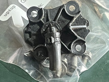 Charger l'image dans la galerie, 200 225 250 hp Johnson 337486 Evinrude 0337486 Thermostat COVER 0337067 SPRING Two Stroke v6 1993-2000