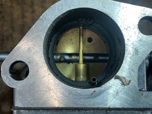 Cargar imagen en el visor de la galería, 60 HP Mercury ELPTO ELHLPTO 3301-824854-C P 3301-821946A Bottom Carburetor WME 28-3 TWO STROKE