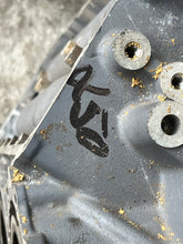 Cargar imagen en el visor de la galería, 300 hp Yamaha HPDI CRANKCASE BLOCK 6D0-15100-00-1S w COVER two stroke HPDI 2003-2009