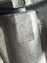 Charger l'image dans la galerie, 30 25 hp Yamaha RECOIL STARTER pull 689-15710-03-00 two stroke 1984-1993