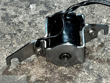 Cargar imagen en el visor de la galería, DT 55 hp Suzuki CHOKE SOLENOID 38600-95510 two stroke 1985-1994 some 65 75 85 hp 1985-1987