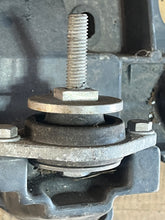 Load image into Gallery viewer, OMC 912537 Cobra Inner Transom Mount Plate 984757 2.3 3.0 4.3 5.0 5.7 5.8 7.5 Liter w/ Mounts