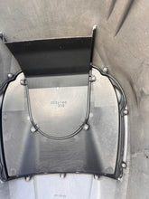 Cargar imagen en el visor de la galería, f 300 hp Yamaha TOP COWLING 6CE-42610-00-00 6BJ-42610-10-8D 6BJ-42610-20-8D 6BJ-42610-21-8D four stroke 2007-15