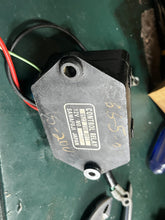Charger l'image dans la galerie, 115 130 150 175 200 hp Yamaha electrical CONTROL RELAY 6G5-81950-01-00 two stroke 1987-1990 - Unit 2
