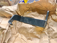 Cargar imagen en el visor de la galería, Volvo Penta BRACKET STAY 3858240-10 sterndrive OMC Mercruiser