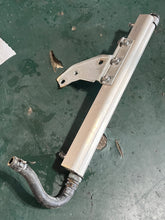 Cargar imagen en el visor de la galería, DF 200 hp Suzuki FUEL COOLER 15770-96J00 BRACKET 15790-96J00 UNION 15773-90J00 four stroke 2015-2022 some 150 174 hp compatib