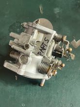 Charger l'image dans la galerie, PARTS ONLY DT 65 55 hp Suzuki 13201-94700 CARBURETOR 1 two stroke 1985-1987 13201-94701
