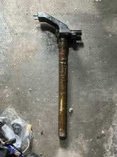 Cargar imagen en el visor de la galería, DF 30 hp Suzuki STEERING ARM BRACKET 43750-94L00-YAY four stroke 2018