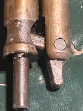 Load image into Gallery viewer, DT 150 200 hp Suzuki 20” SHIFT ACCEL HOUSING 26110-87D00 CLUTCH ROD CONNECTOR L 25611-87D00 SHIFT SHAFT L 23111-87D00 YOKE 2