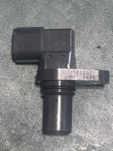 Charger l'image dans la galerie, DF 250 hp Suzuki 33220-69J00 ckp Cam Position Sensor oem Four Stroke 2004-2019 some 300 225 200 hp compatibility