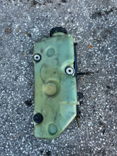 Charger l'image dans la galerie, 250 hp Mercury OIL TANK 818456A1 1270-830889A4 with switch 87-856156A2 two stroke EFI 1994-1996 some compatibility 225 300 hp