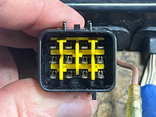 Charger l'image dans la galerie, 200 175 150 hp Yamaha 62H-85540-00-00 CDI CU2682 1994-95 two stroke 150 175 superseded # 62H-85540-00-00
